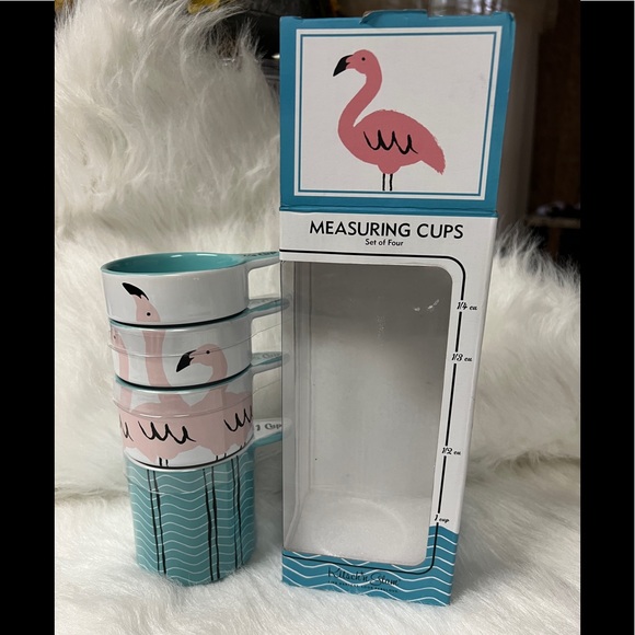 Kitsch n Glam Flamingo Measuring Cups - Picture 1 of 5